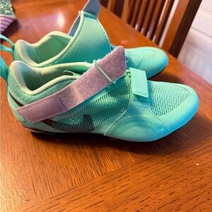 Women’s Nike Spin Shoes